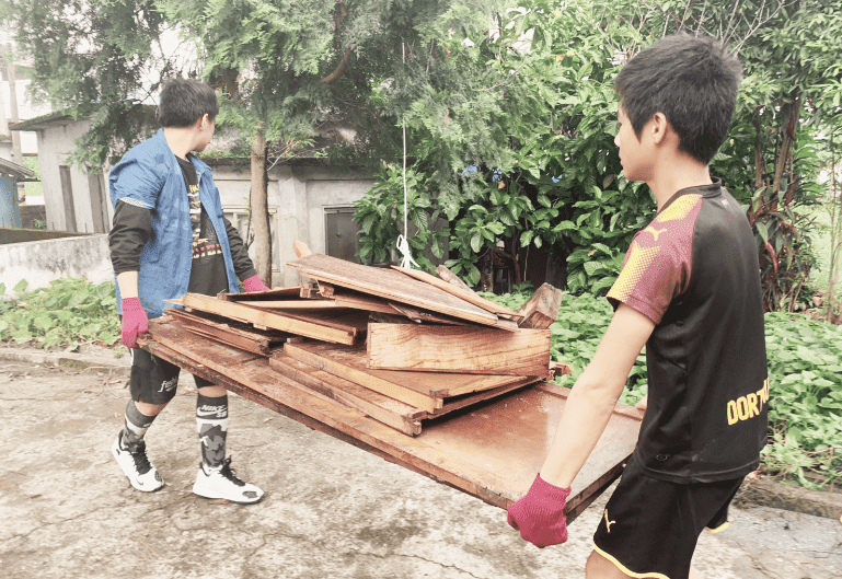 main-pic-03